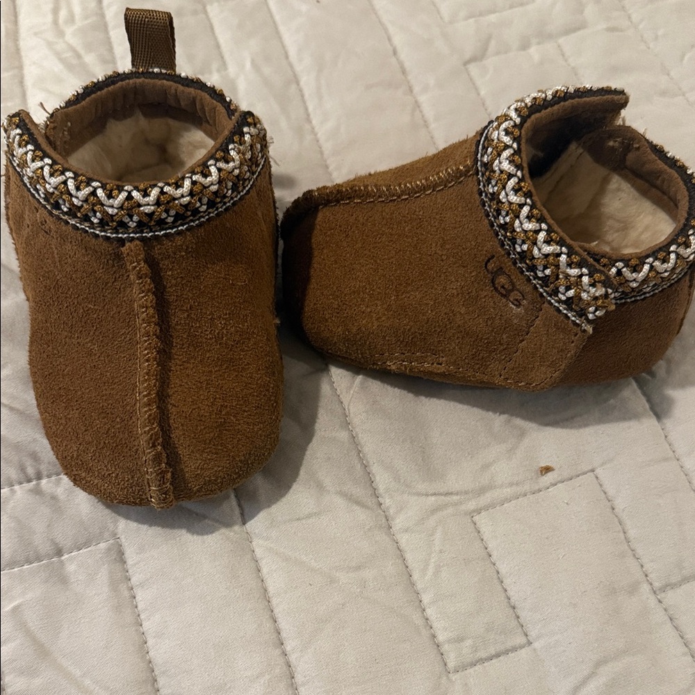 UGG Tan Tasman’s Baby Shoes with Patterned Trim
